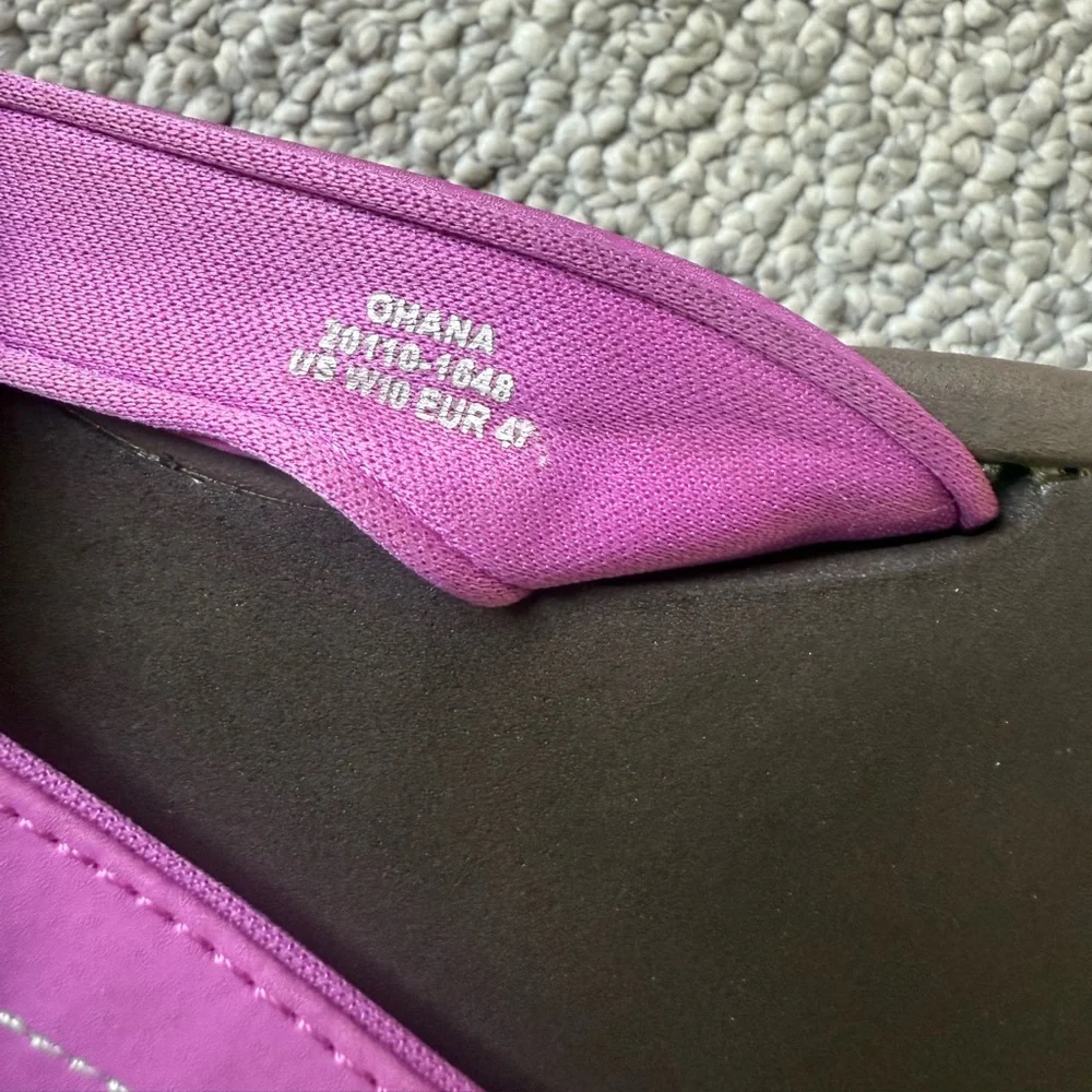 Olukai Women’s Flip Flops - Picture 4 of 5